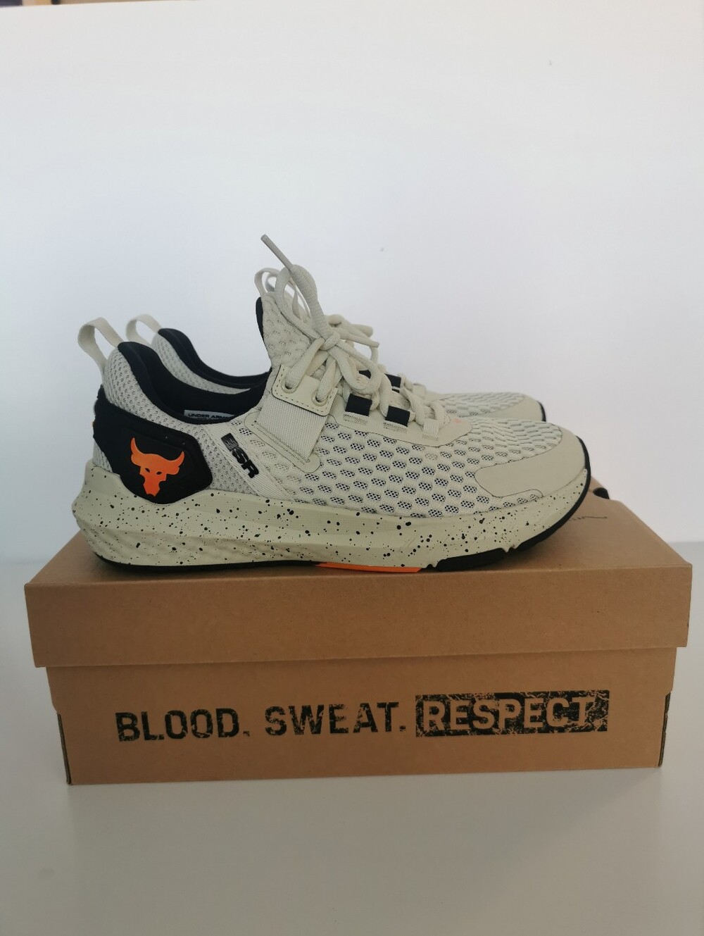 Under Armour Project Rock Trainer Sneakers BSR4. Womens 8.5. Off White, Black.